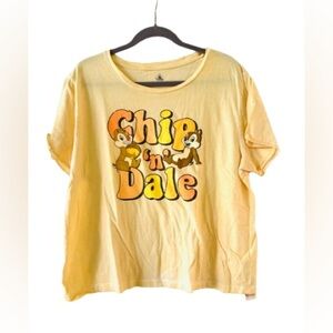 Rare Disney Chip And Dale Tee Shirt
Yellow T-shirt Disney Store
Size XXL